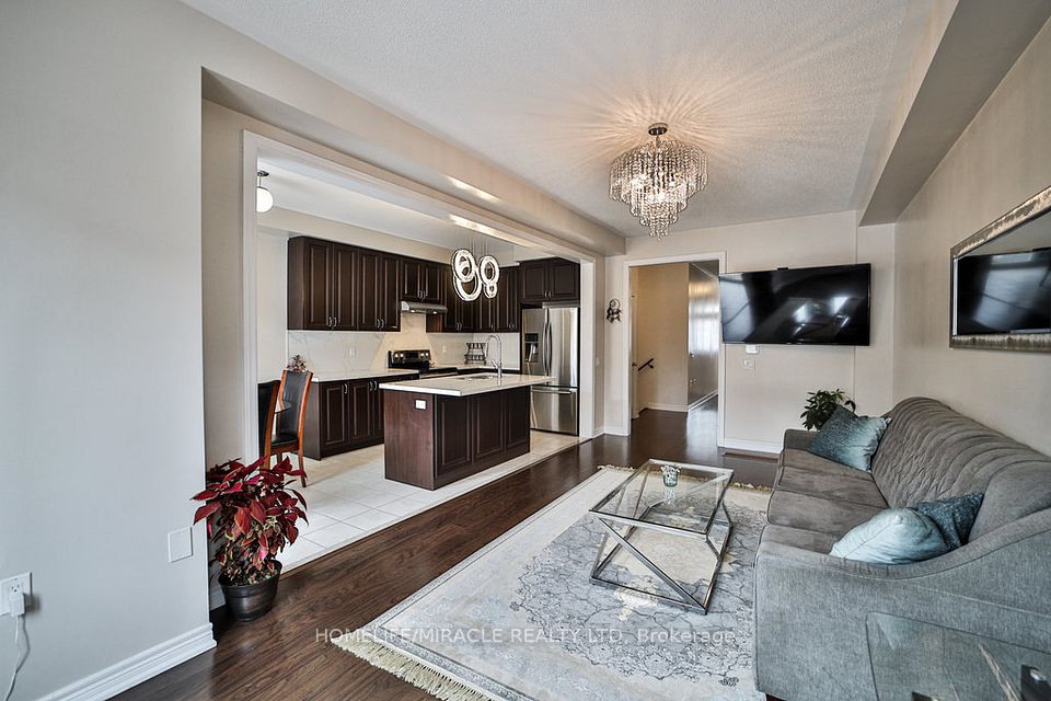 24 Deer Ridge Trail, Caledon, ON L7C 3Z6