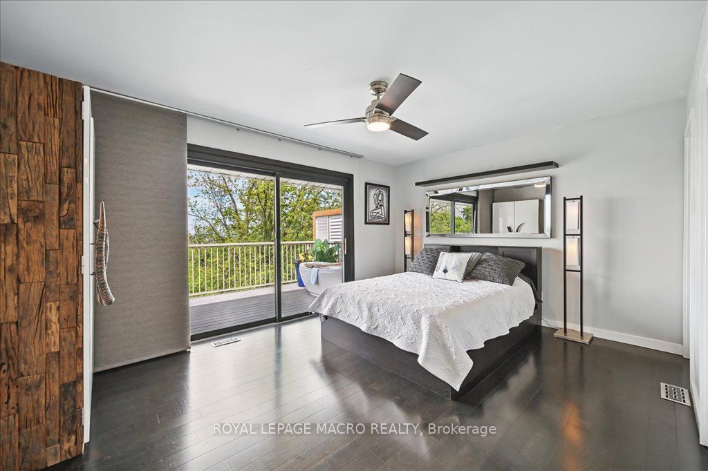 33 Leslie Drive