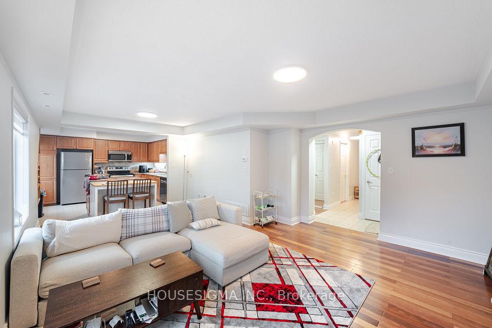 760 Neighbourhood