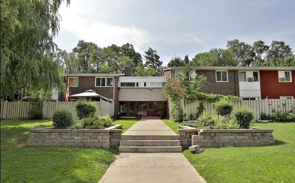 3308 The Credit Woodlands