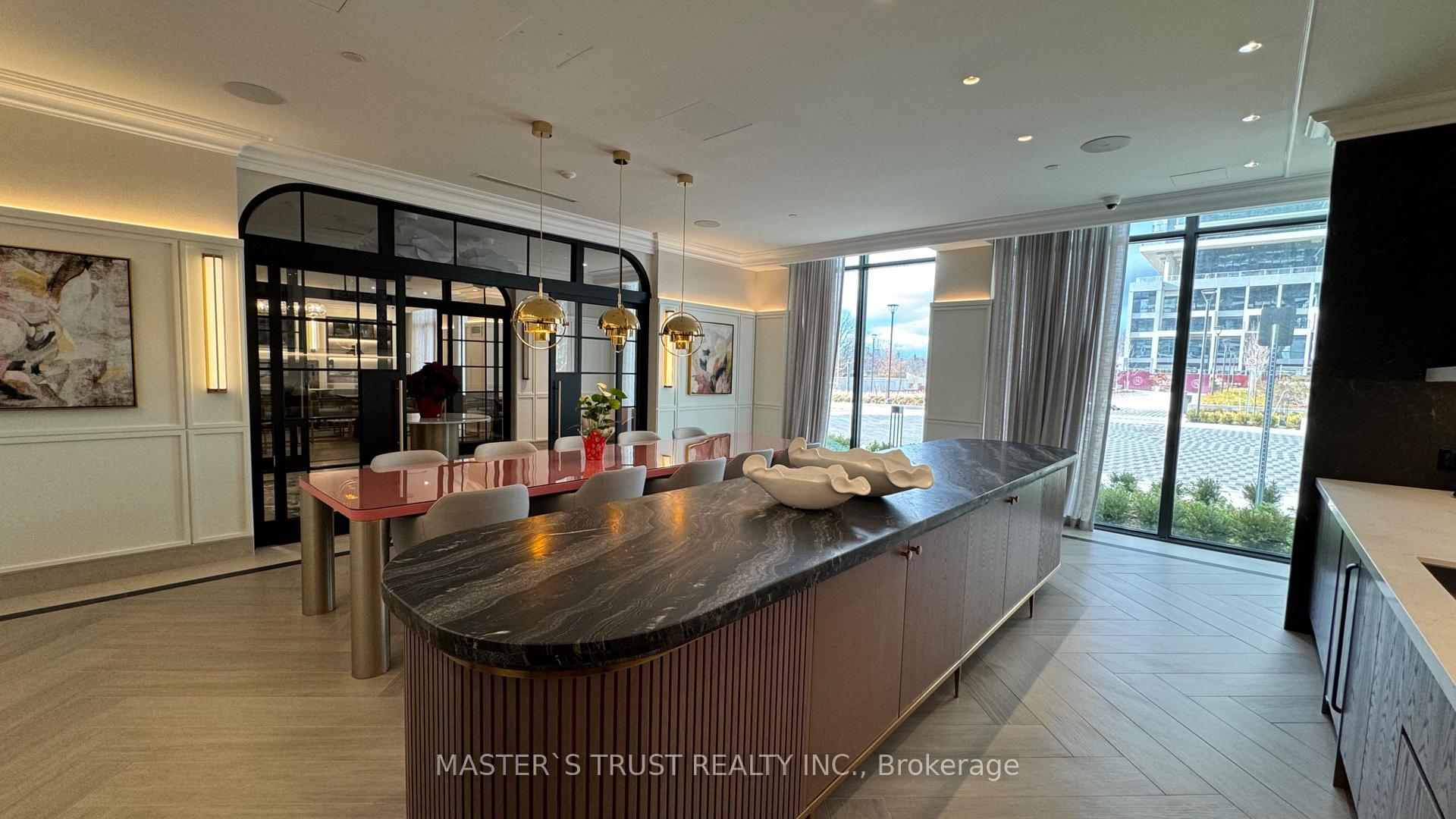 2 Bedrooms Condo at 30 IN ON THE PARK, Toronto For sale