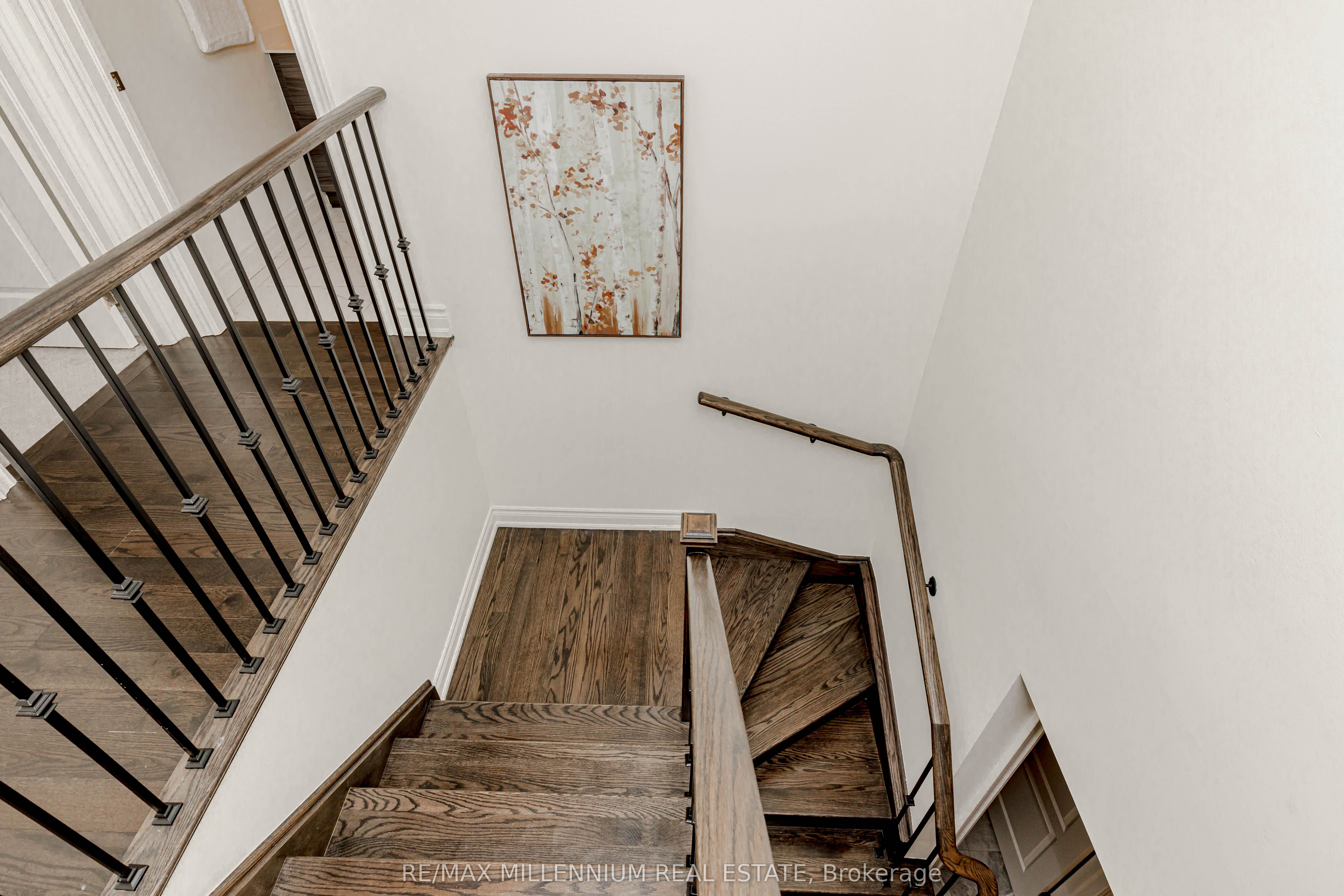 1238 Bowell Crescent