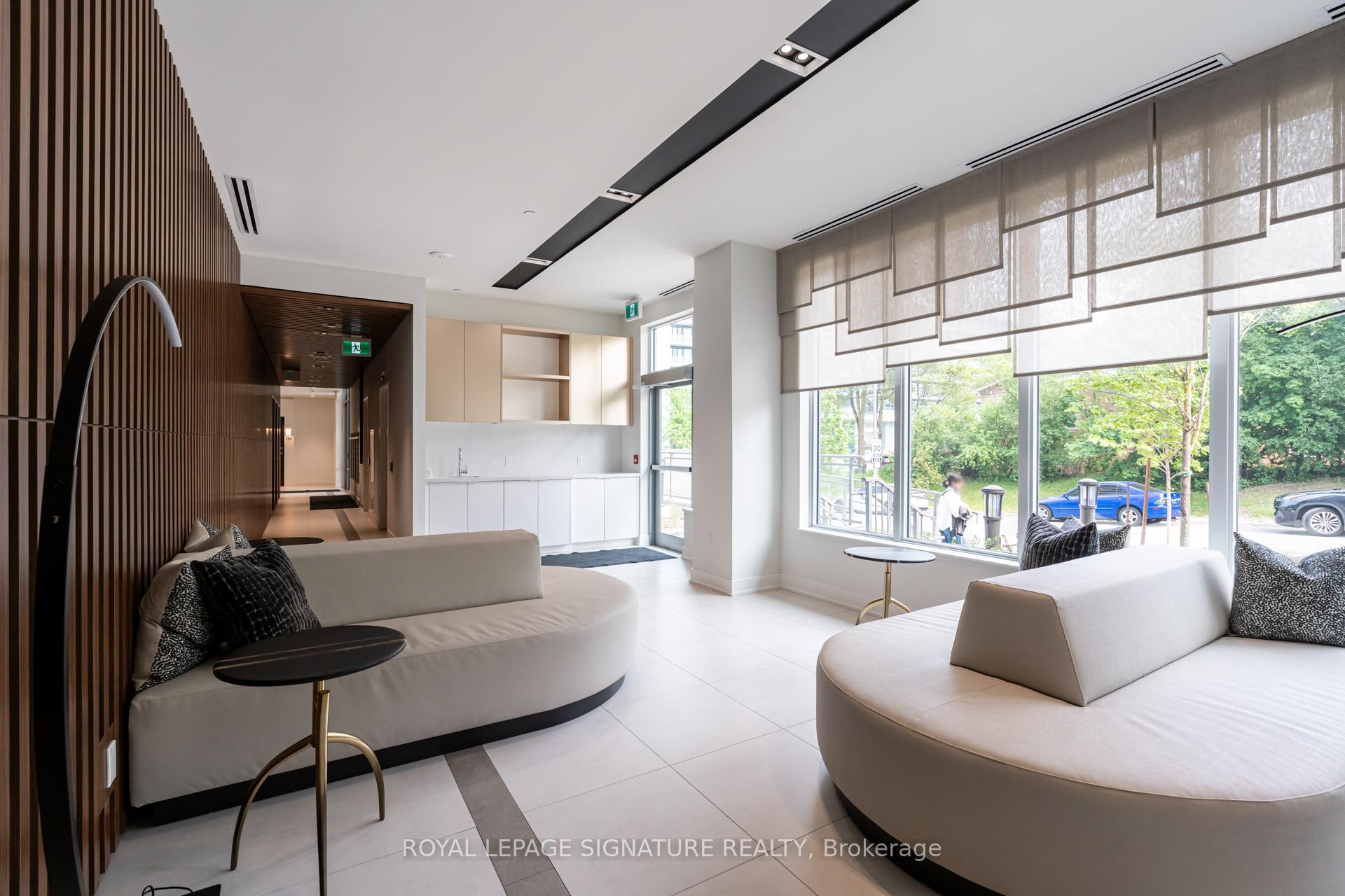 4 Bedrooms Condo at 2 Teagarden, Toronto For sale