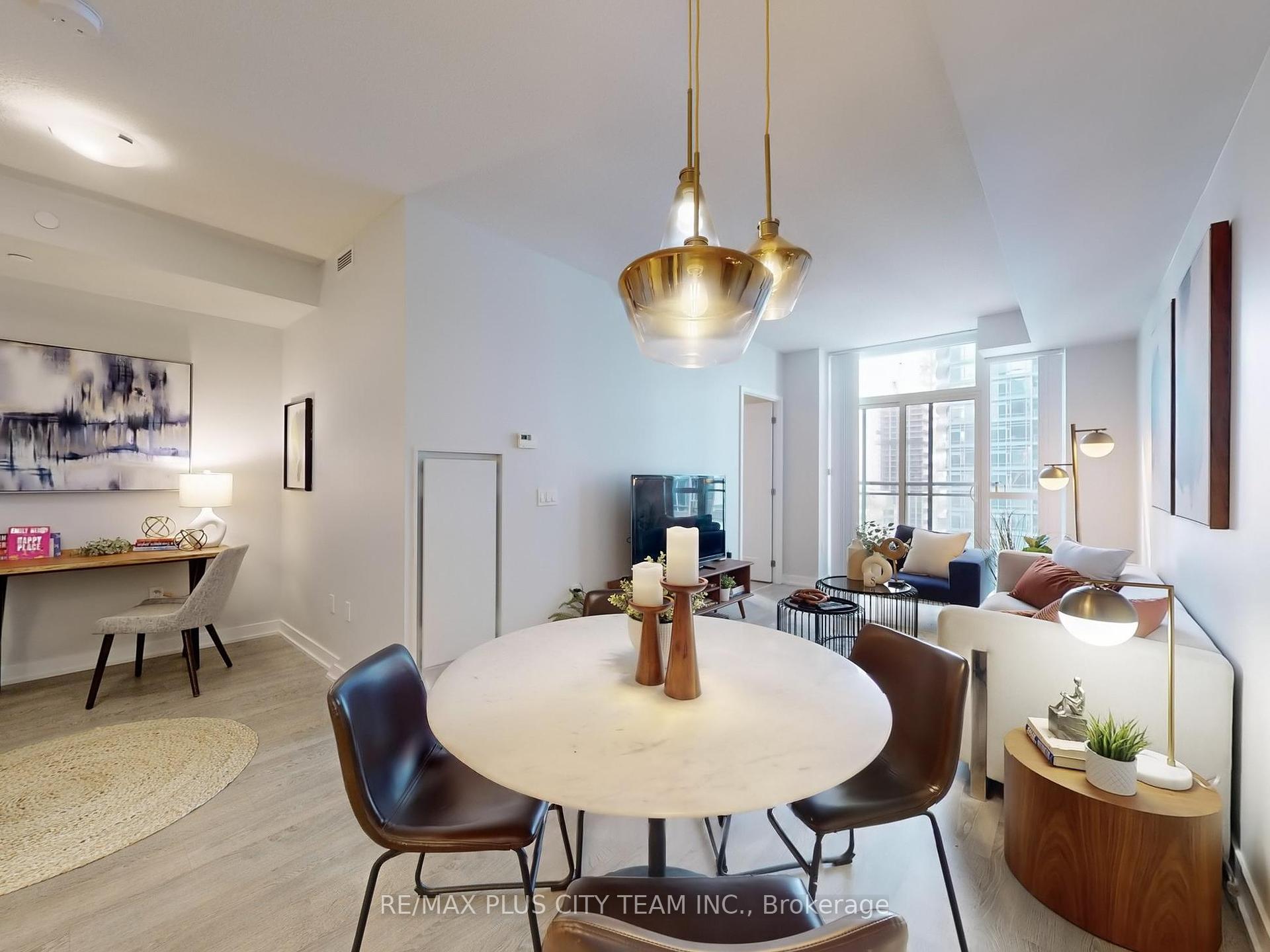 2 Bedrooms Condo at 99 John, Toronto For sale