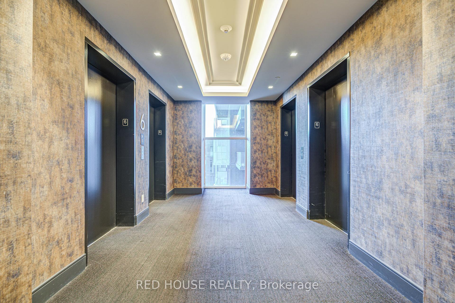 3 Bedrooms Condo at 25 Adra Grado, Toronto For sale