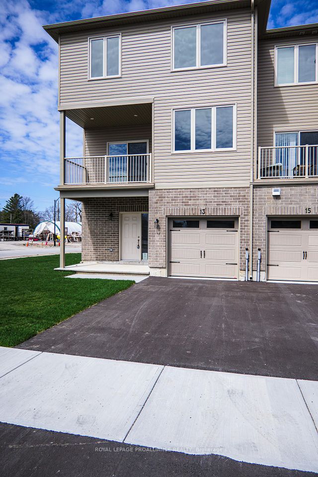 13 Markland Avenue, Prince Edward County, ON K0K 2T0