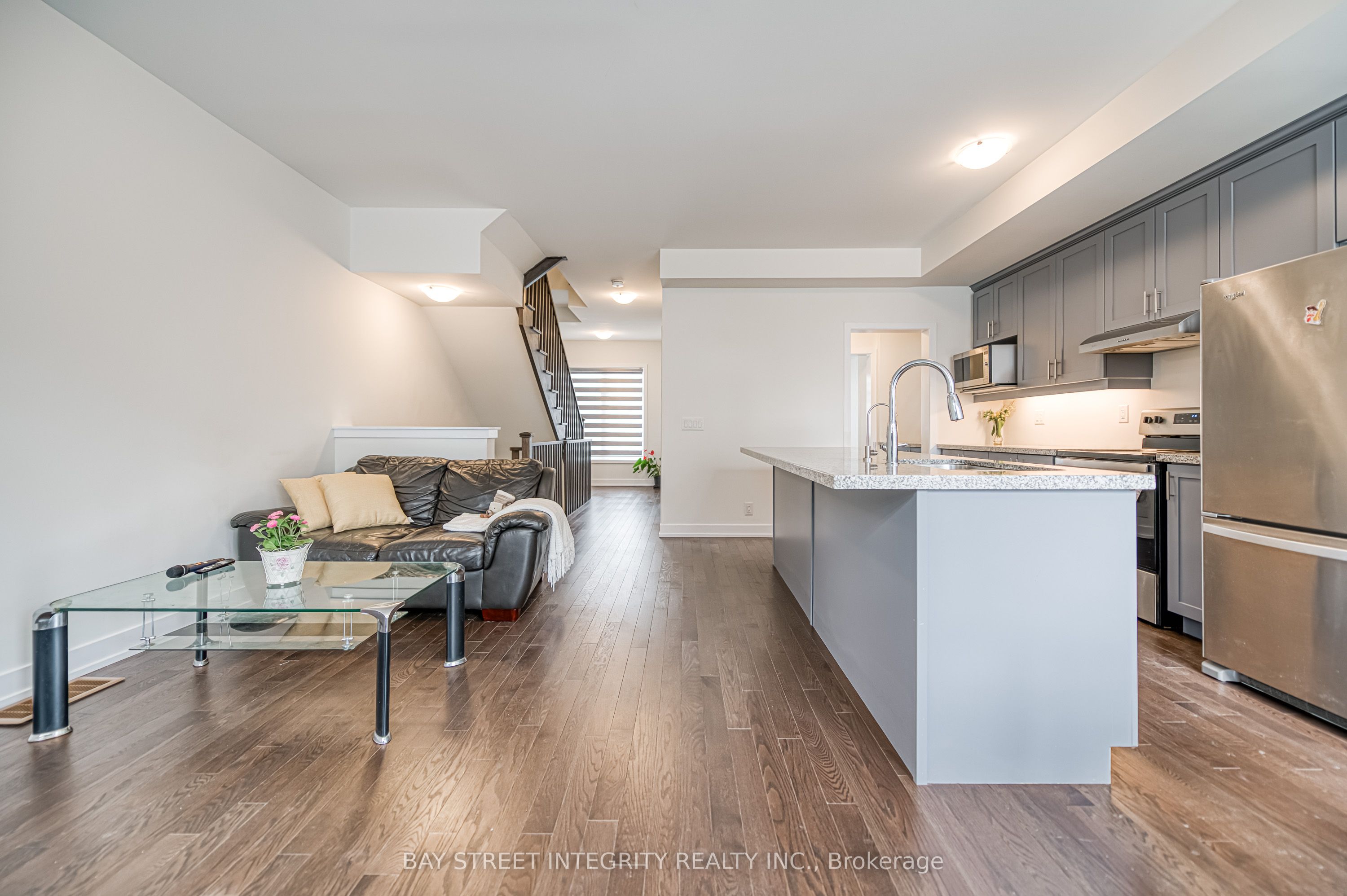 94 Guardhouse Crescent