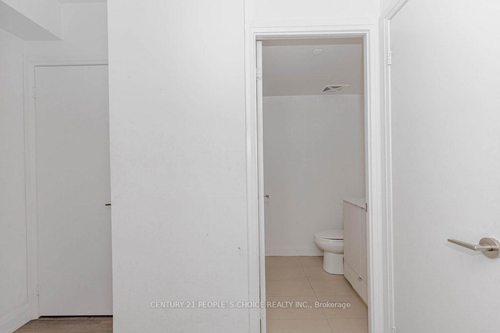 2 Bedrooms Condo at 1461 Lawrence, Toronto For sale