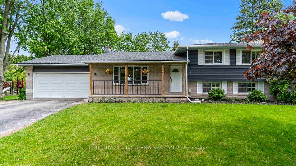741 GLOVER Crescent, Strathroy Caradoc, ON N0L 1W0
