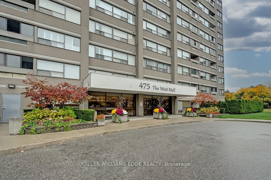 3 Bedrooms Condo at 475 The West Mall,  Toronto For sale