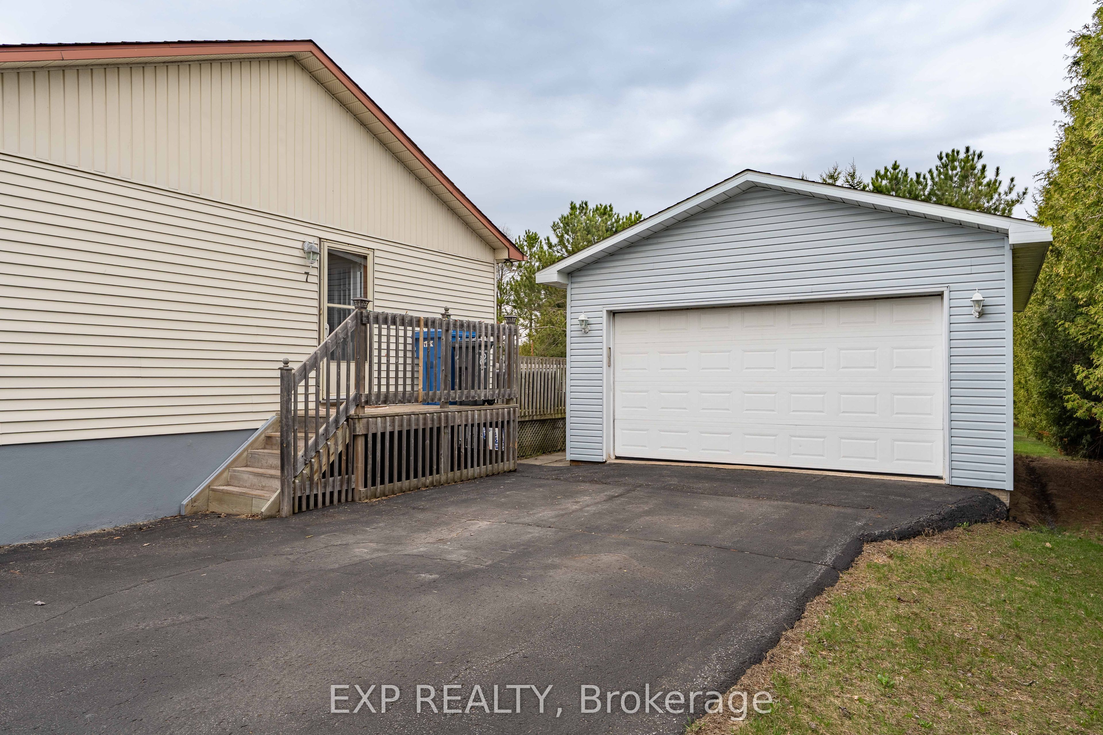 7 Bissonnette Street, Alfred & Plantagenet, ON K0B 1A0