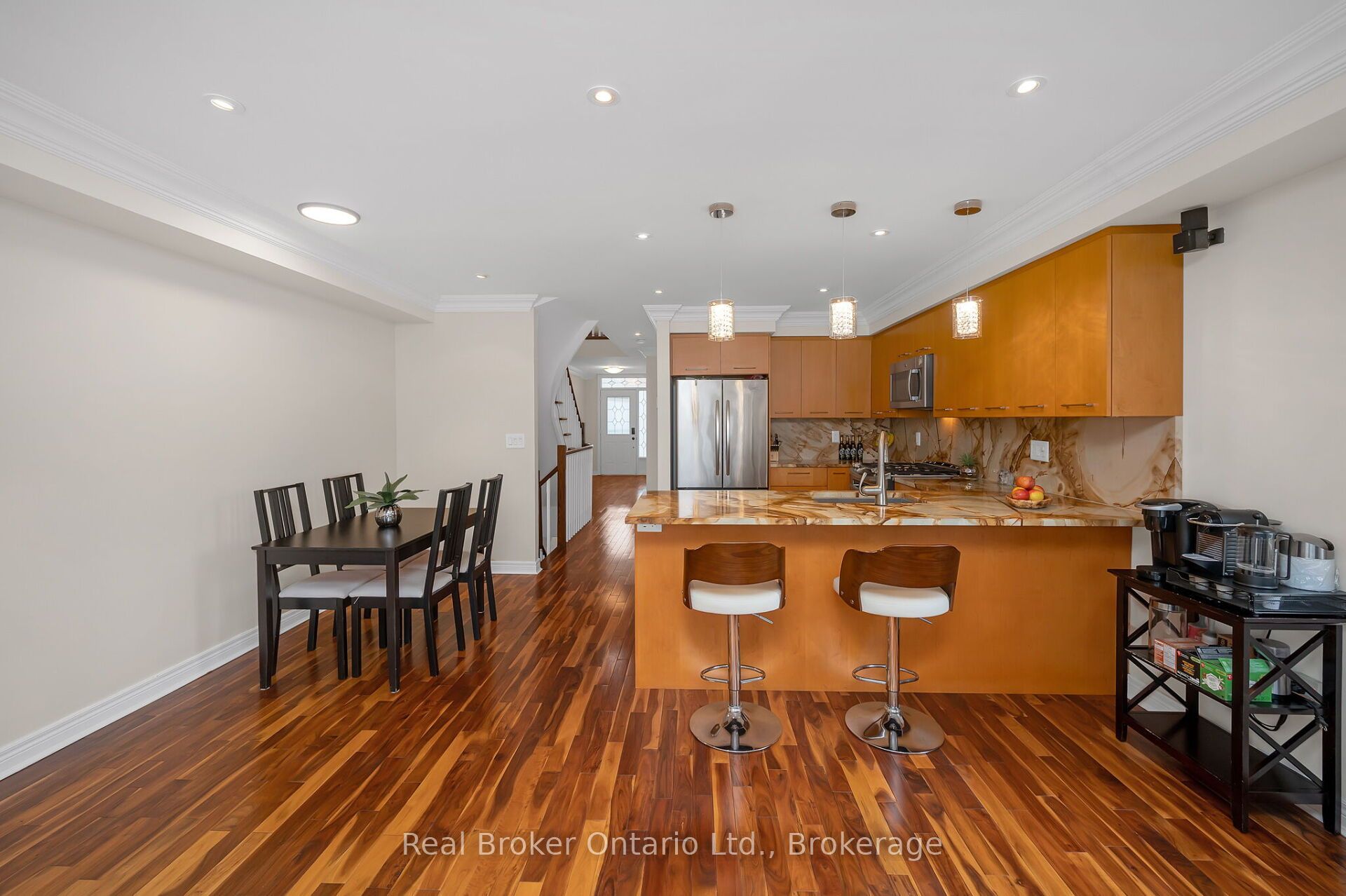 710 Spring Gardens Road, #98