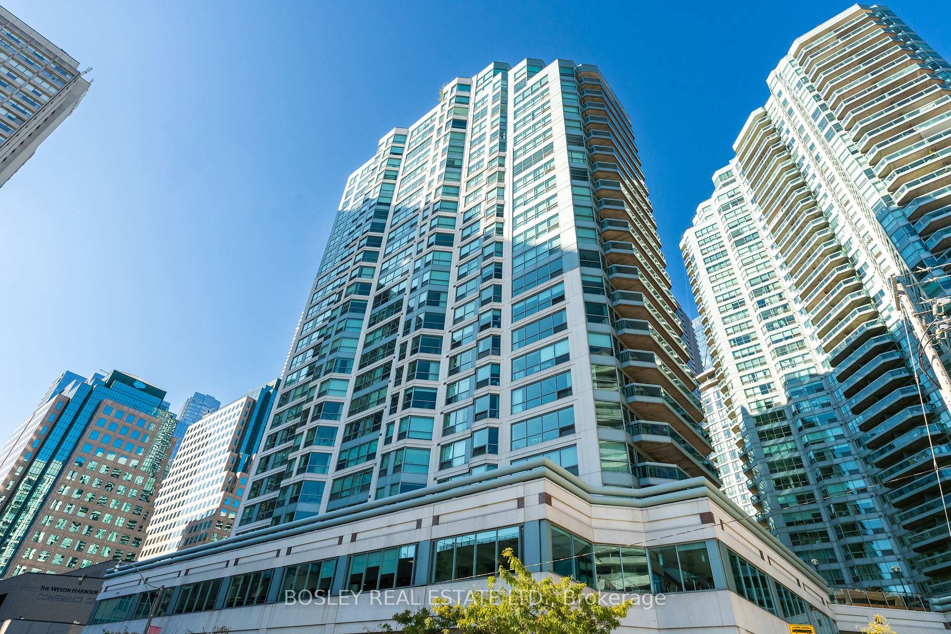 2 Bedrooms Condo at 10 Queens,  Toronto For sale