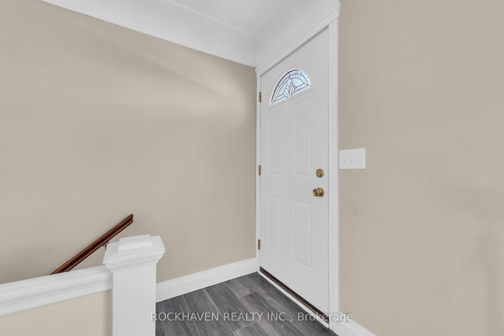 2 Bedrooms Other at 36 Macklin,  Hamilton For sale