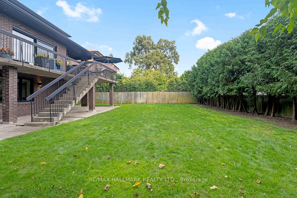 Private landscaped lot