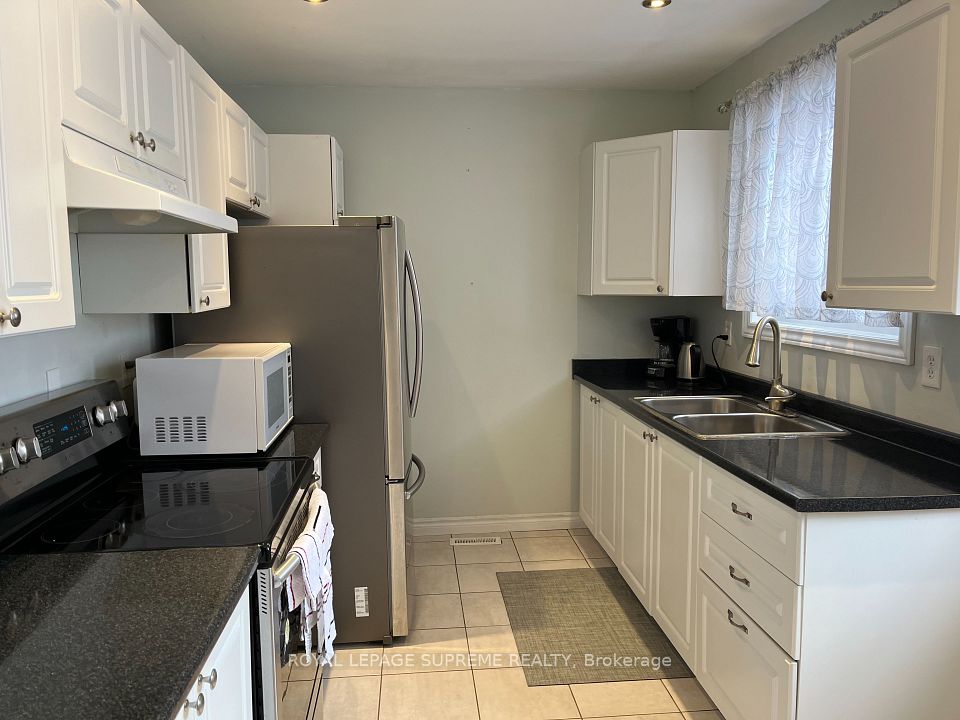 #Upper - 1 Graymar Road, Brampton, ON L6S 1Z7
