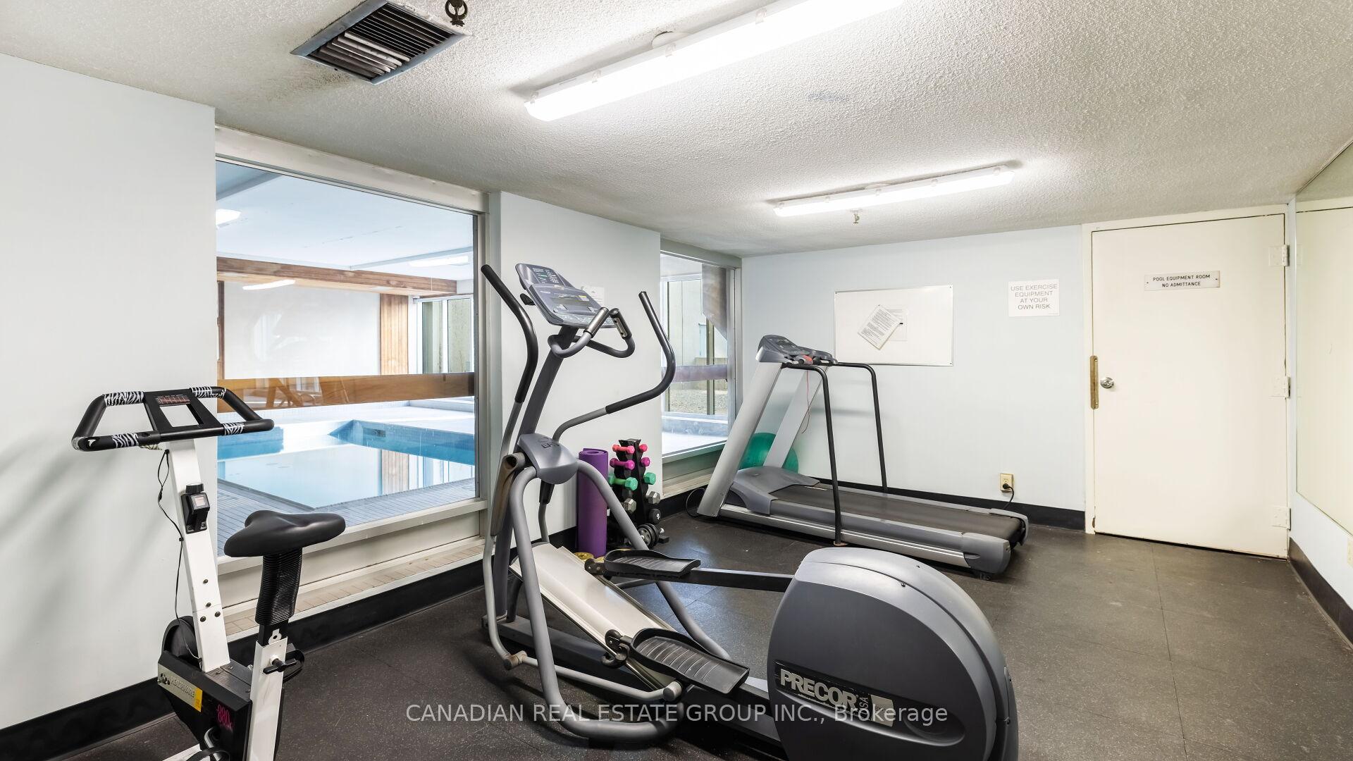 3 Bedrooms Condo at 20 Speers, Oakville For sale