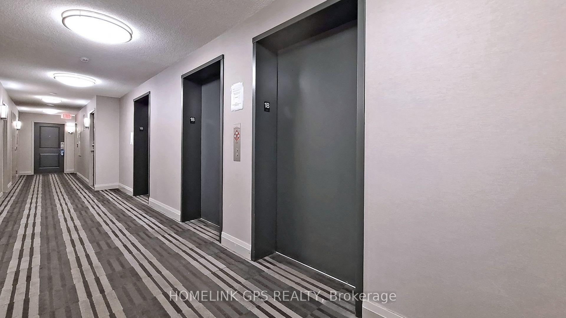 2 Bedrooms Condo at 35 Bastion, Toronto For sale
