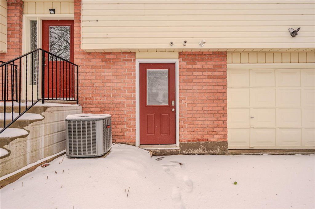 130 Freshmeadow Way