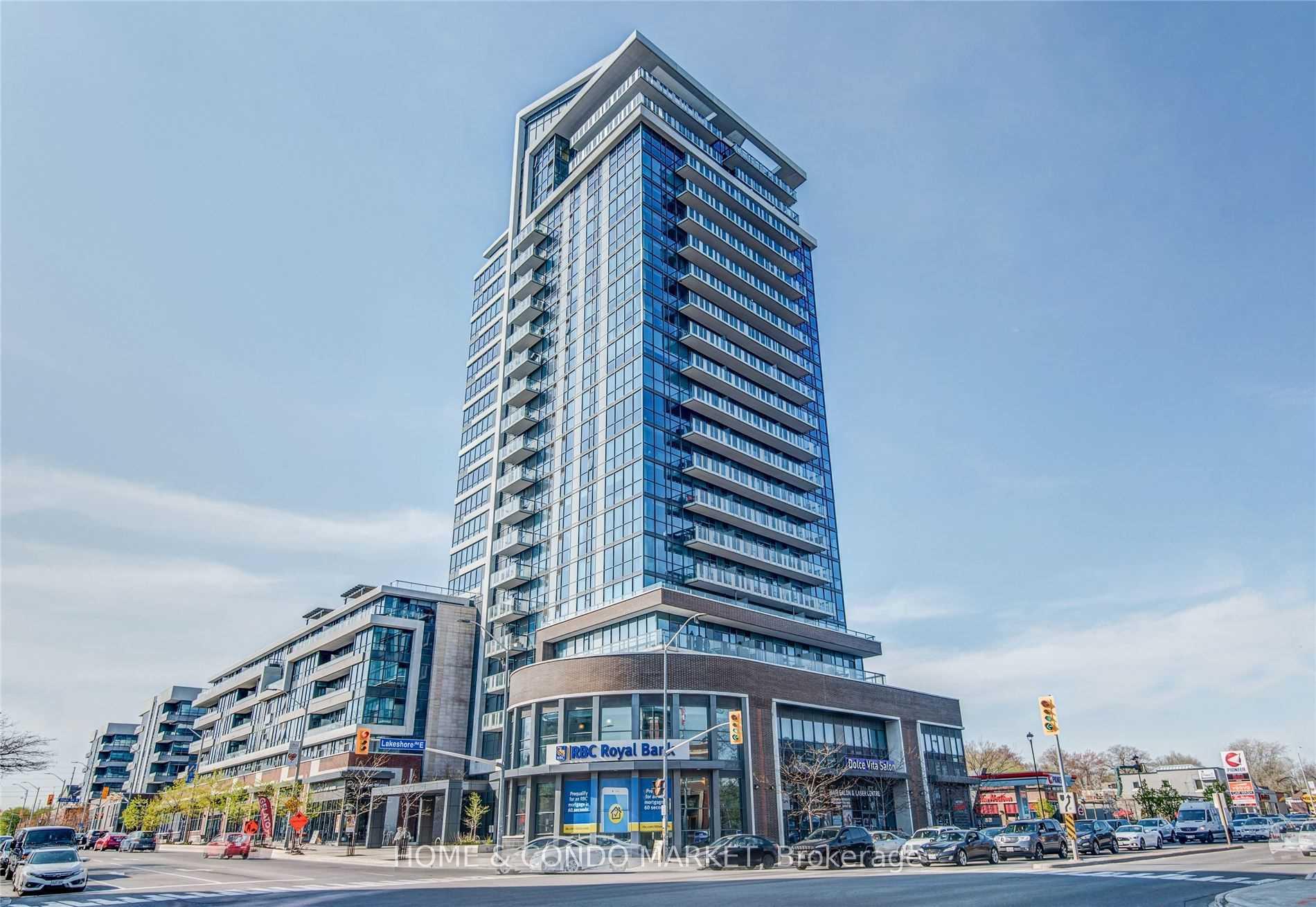 2 Bedrooms Condo at 1 Hurontario, Mississauga For sale