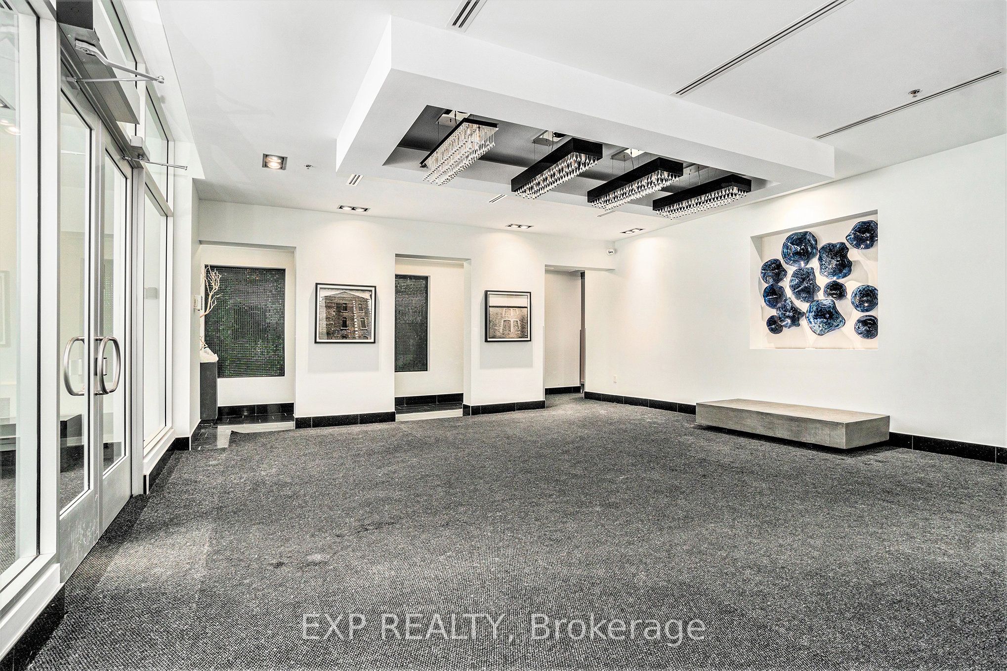 101 Richmond Road, #406