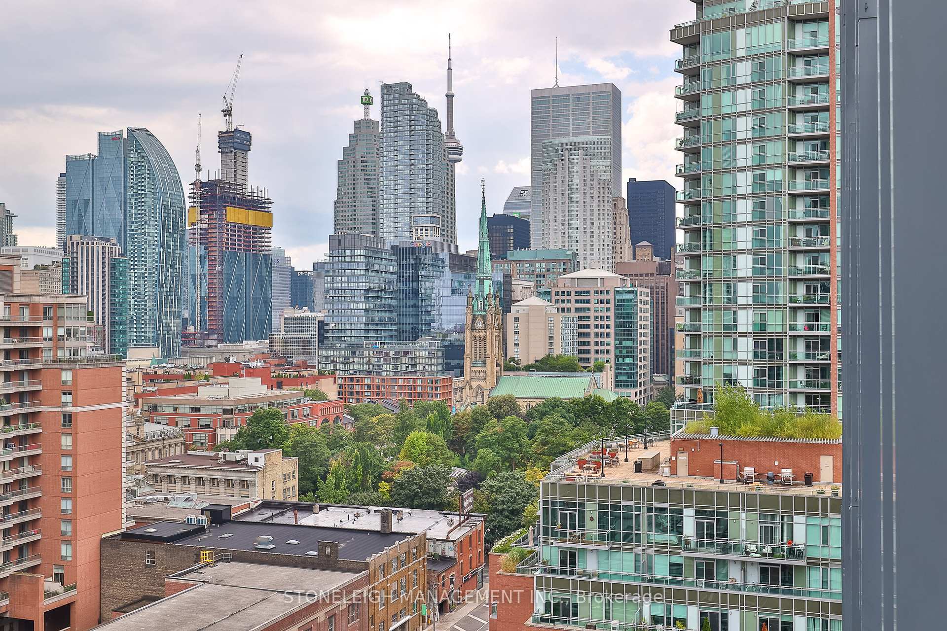 2 Bedrooms Condo at 105 George,  Toronto For sale