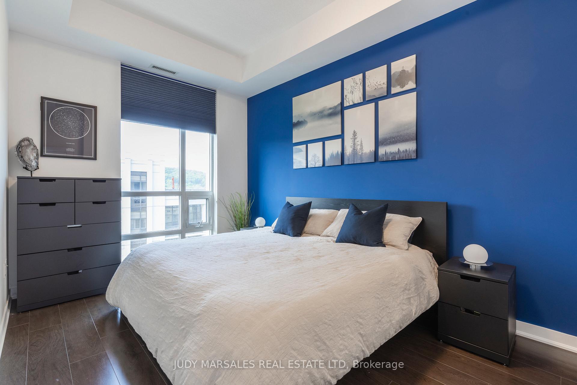 1 Bedroom Condo at 85 Robinson, Hamilton For sale