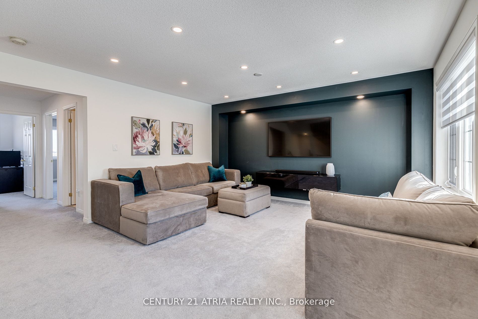 16 Hartney Drive, Richmond Hill, ON L4S 0J8