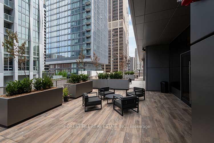 2 Bedrooms Condo at 11 Yorkville, Toronto For sale