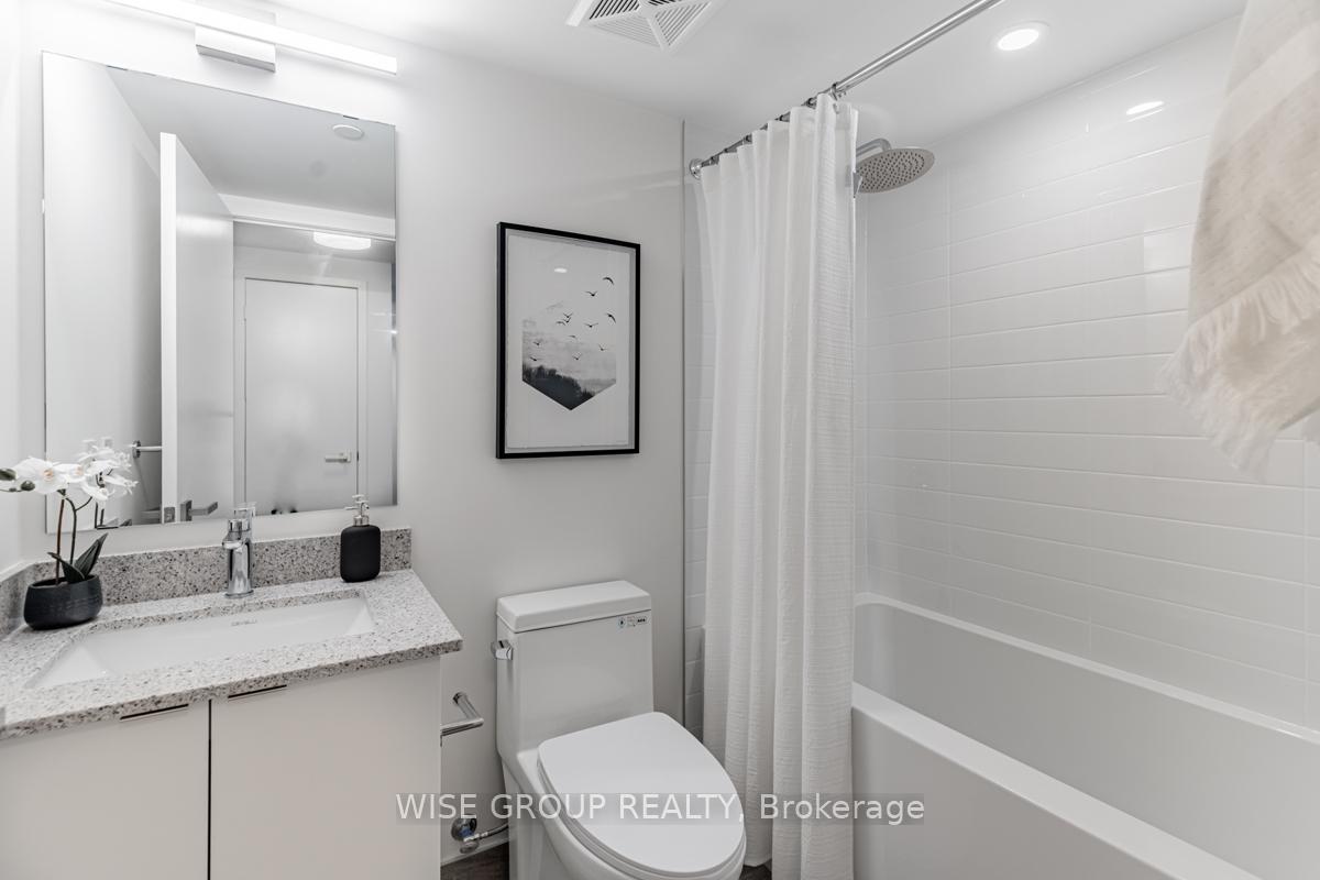 2 Bedrooms Condo at 500 Wilson,  Toronto For sale
