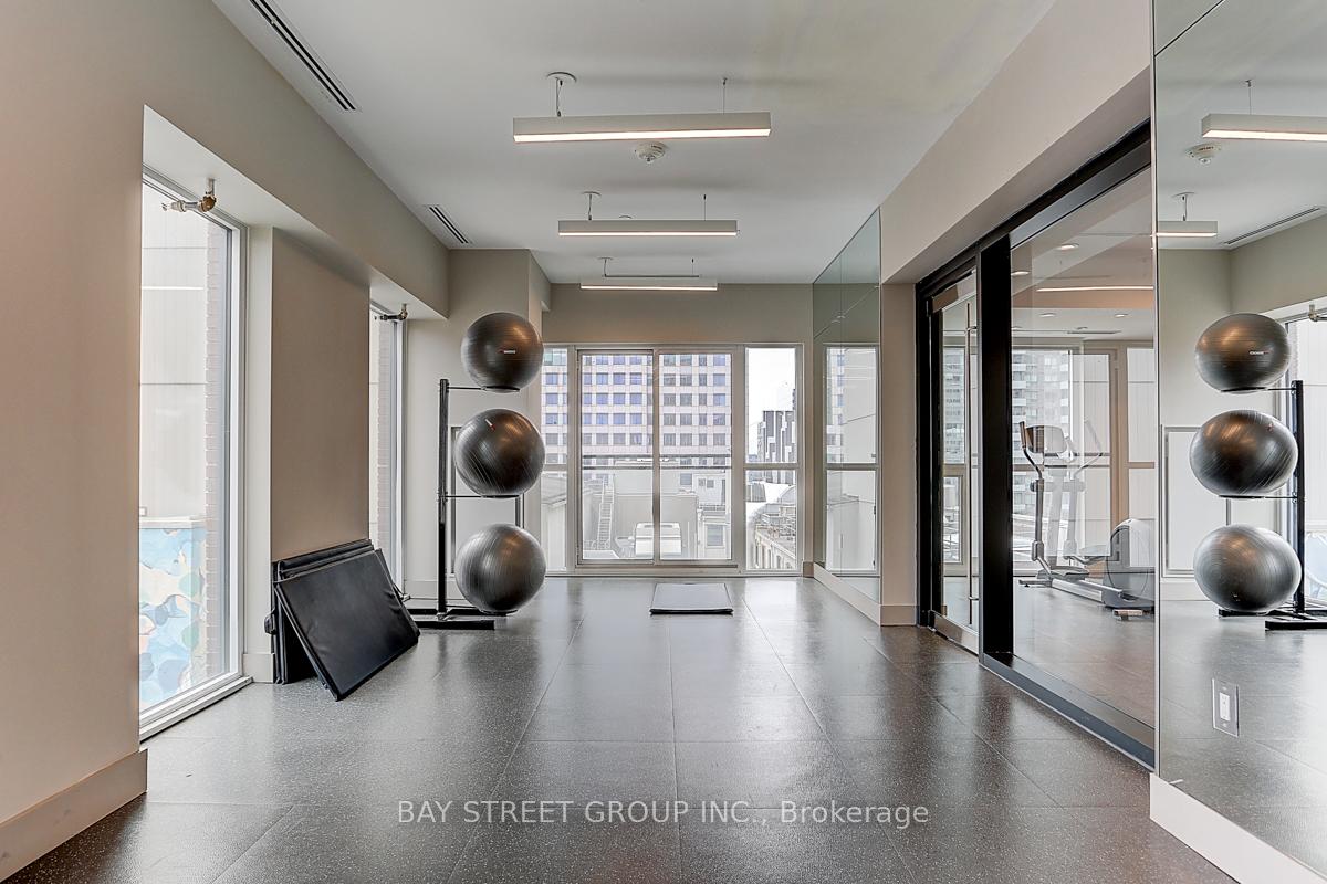 2 Bedrooms Condo at 99 John, Toronto For sale