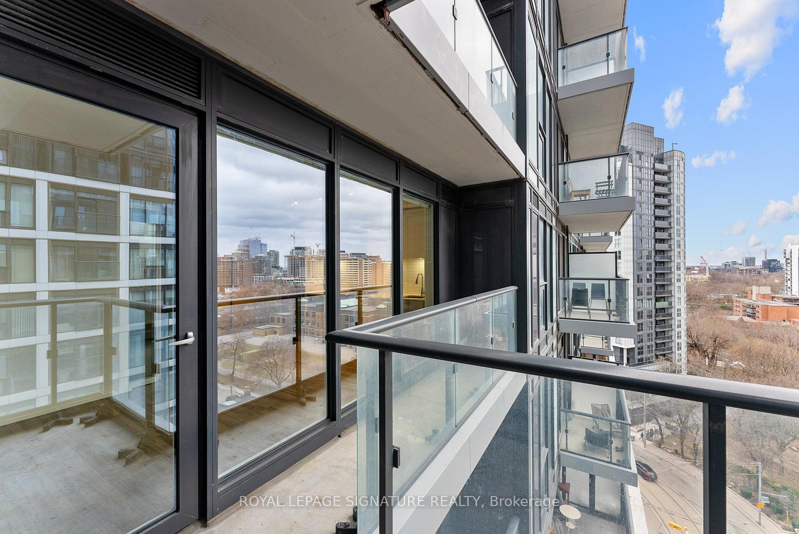1 Bedroom Condo at 251 Jarvis,  Toronto For sale