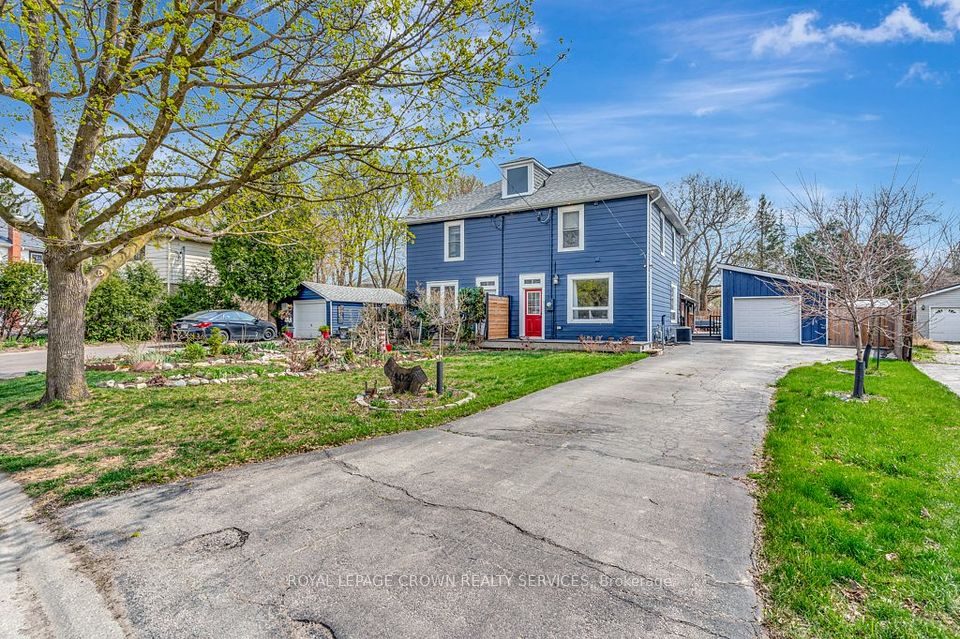 102 Poplar