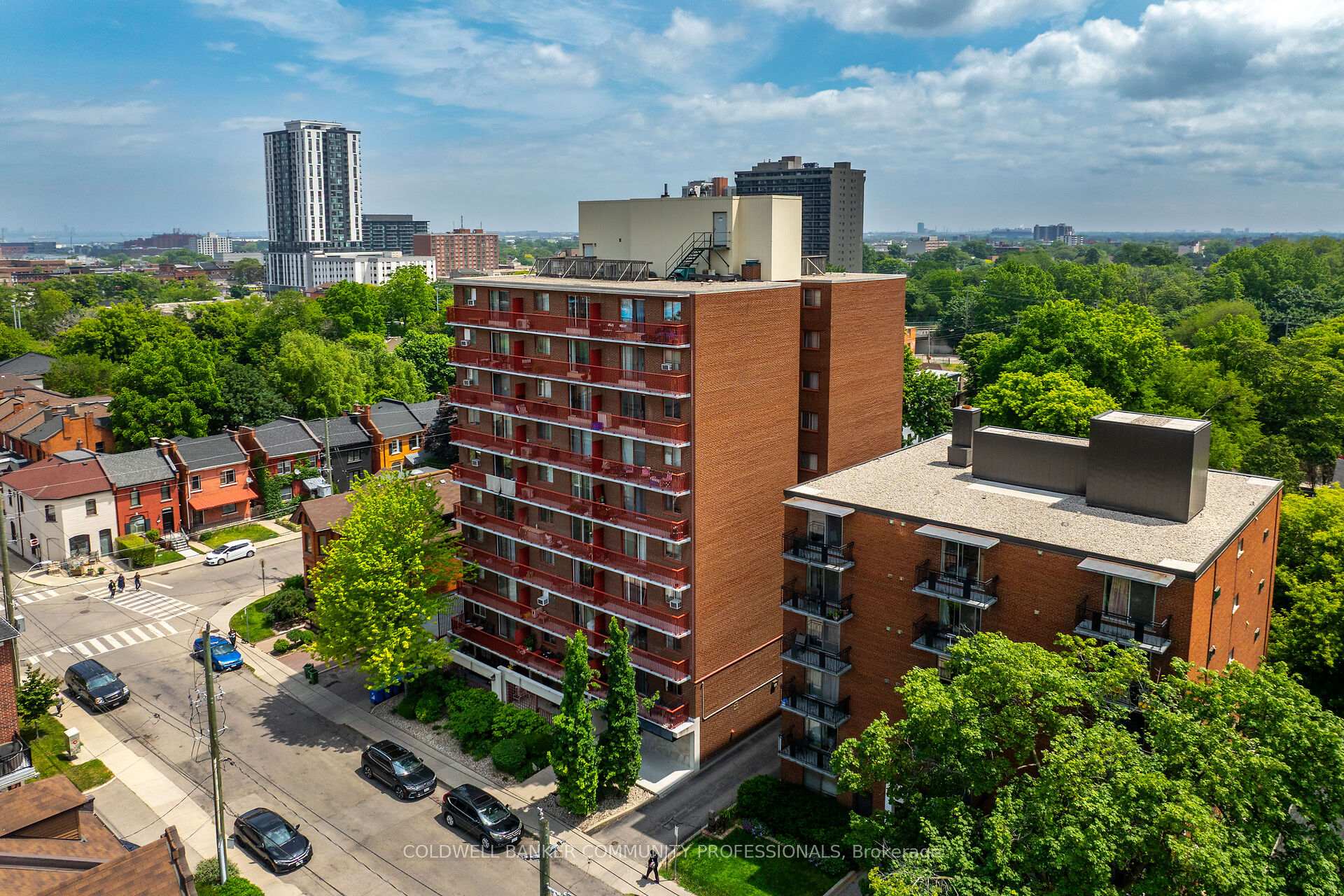 1 Bedroom Condo at 141 Catharine, Hamilton For sale