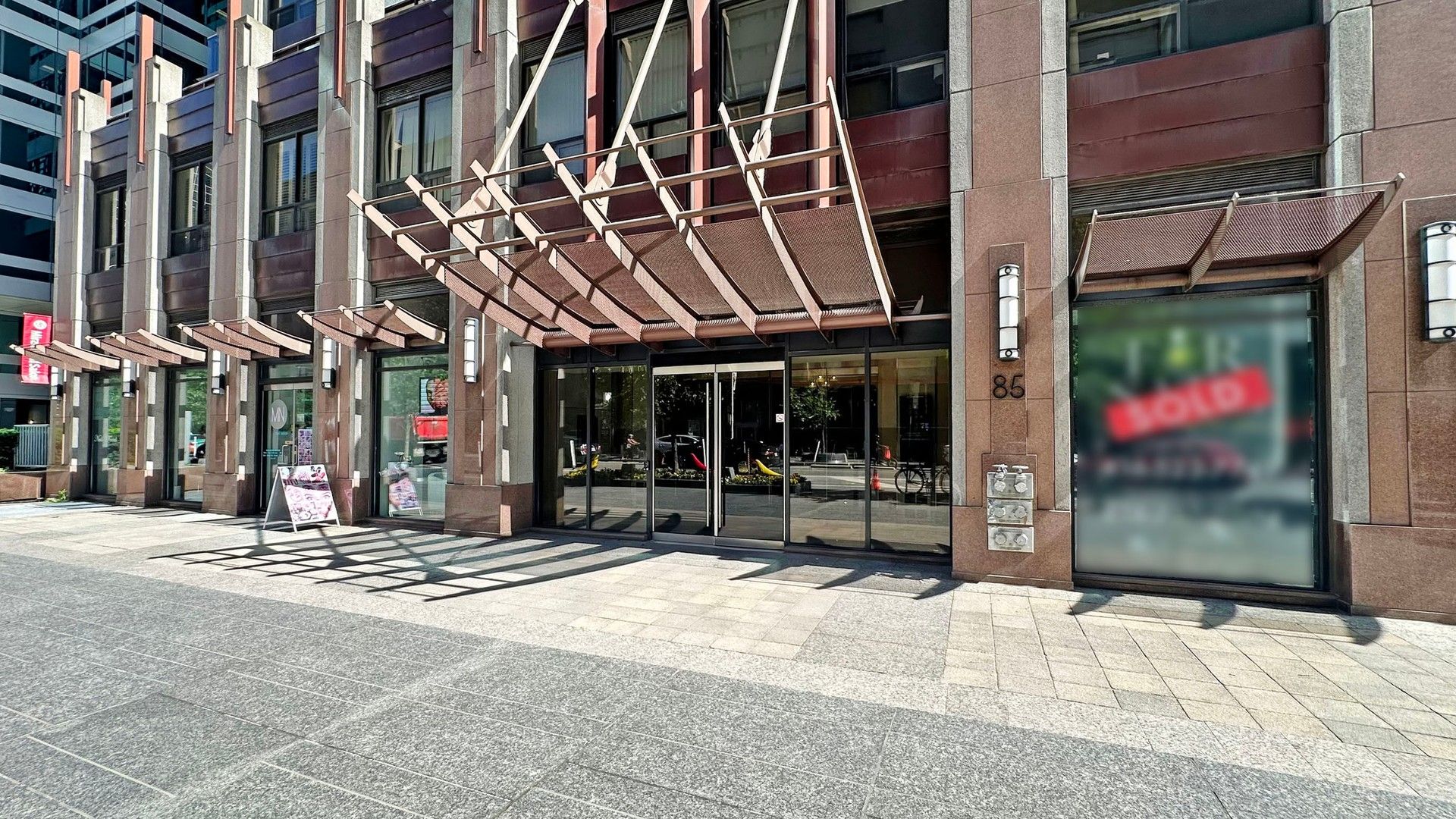 85 Bloor Street E 903