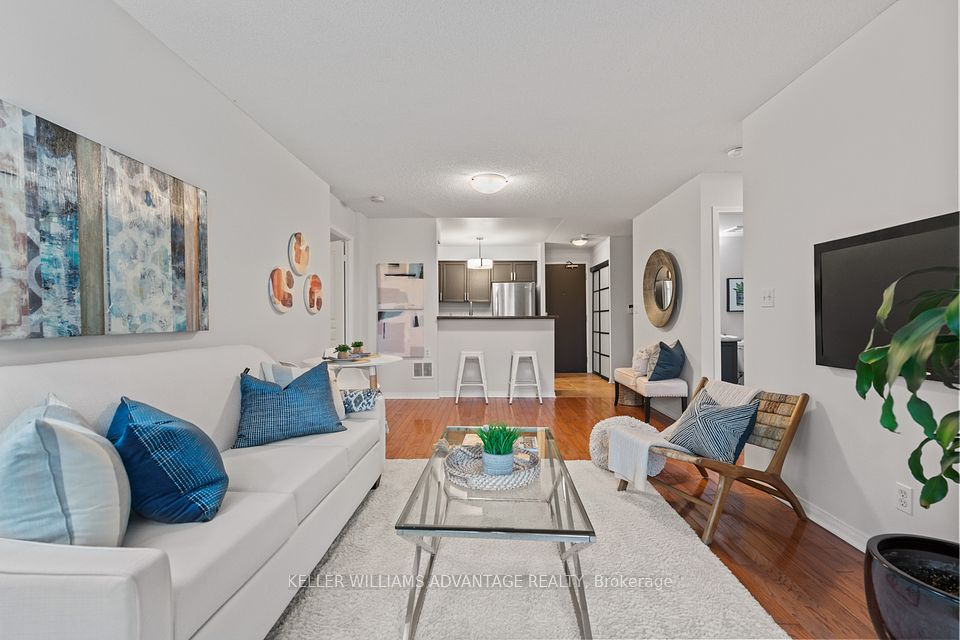#210 - 1733 Queen Street, Toronto, ON M4L 6S9