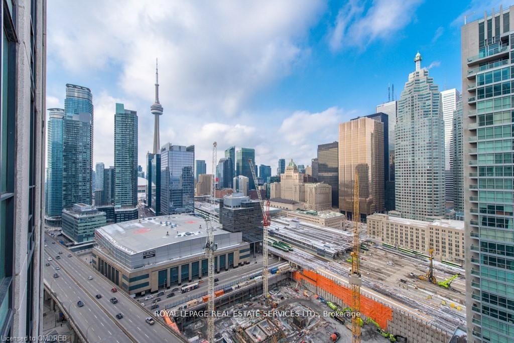 1 Bedroom Condo at 16 Yonge, Toronto For sale
