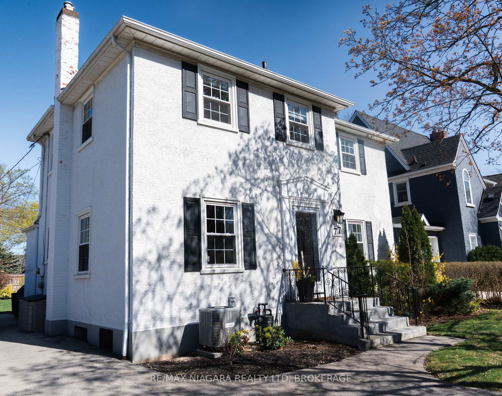 77 Glenridge Avenue, St. Catharines, ON L2R 4X2