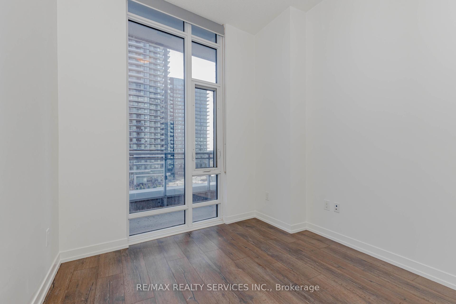 2 Bedrooms Condo at 2520 Eglington,  Mississauga For sale