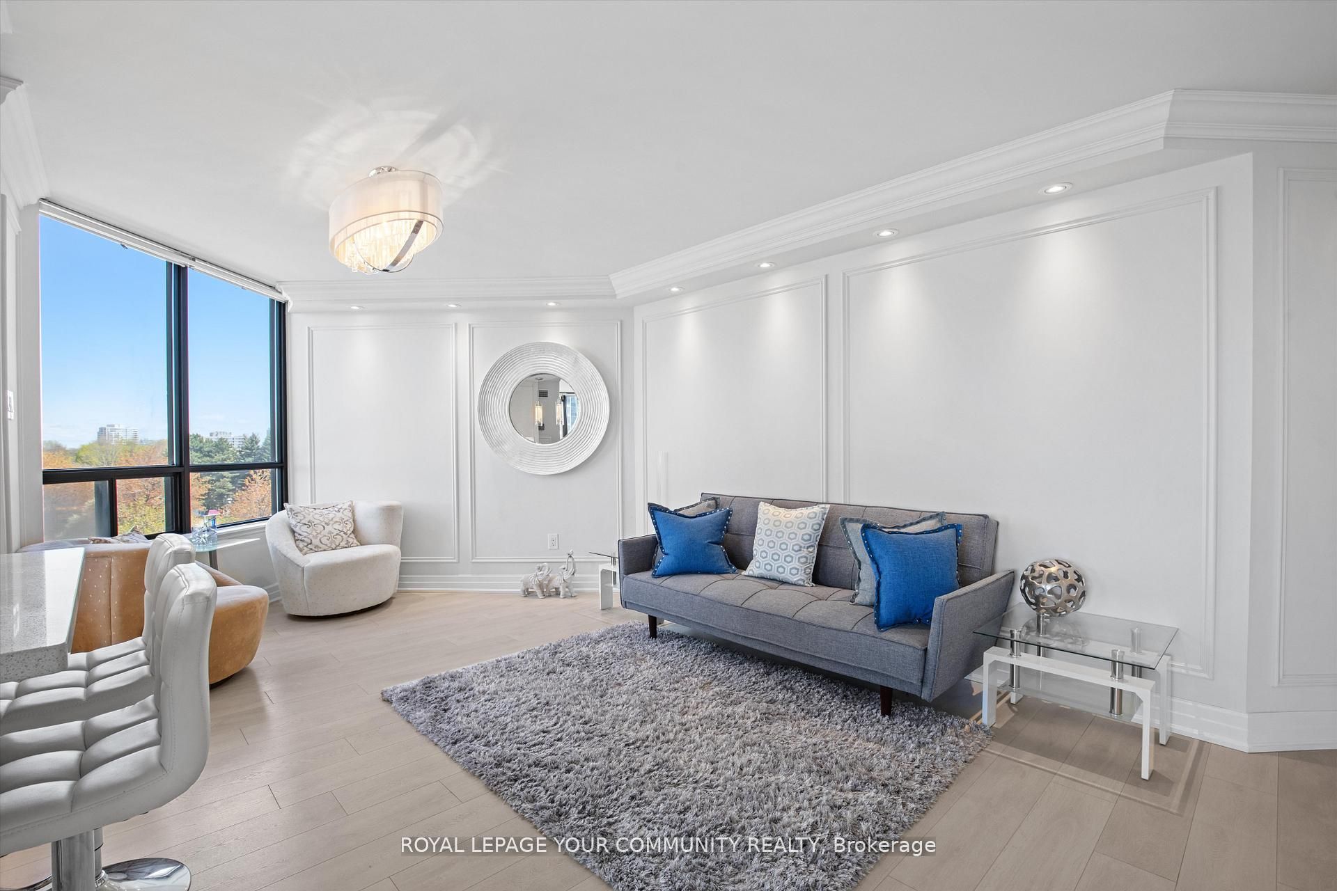 7420 Bathurst Street, #503