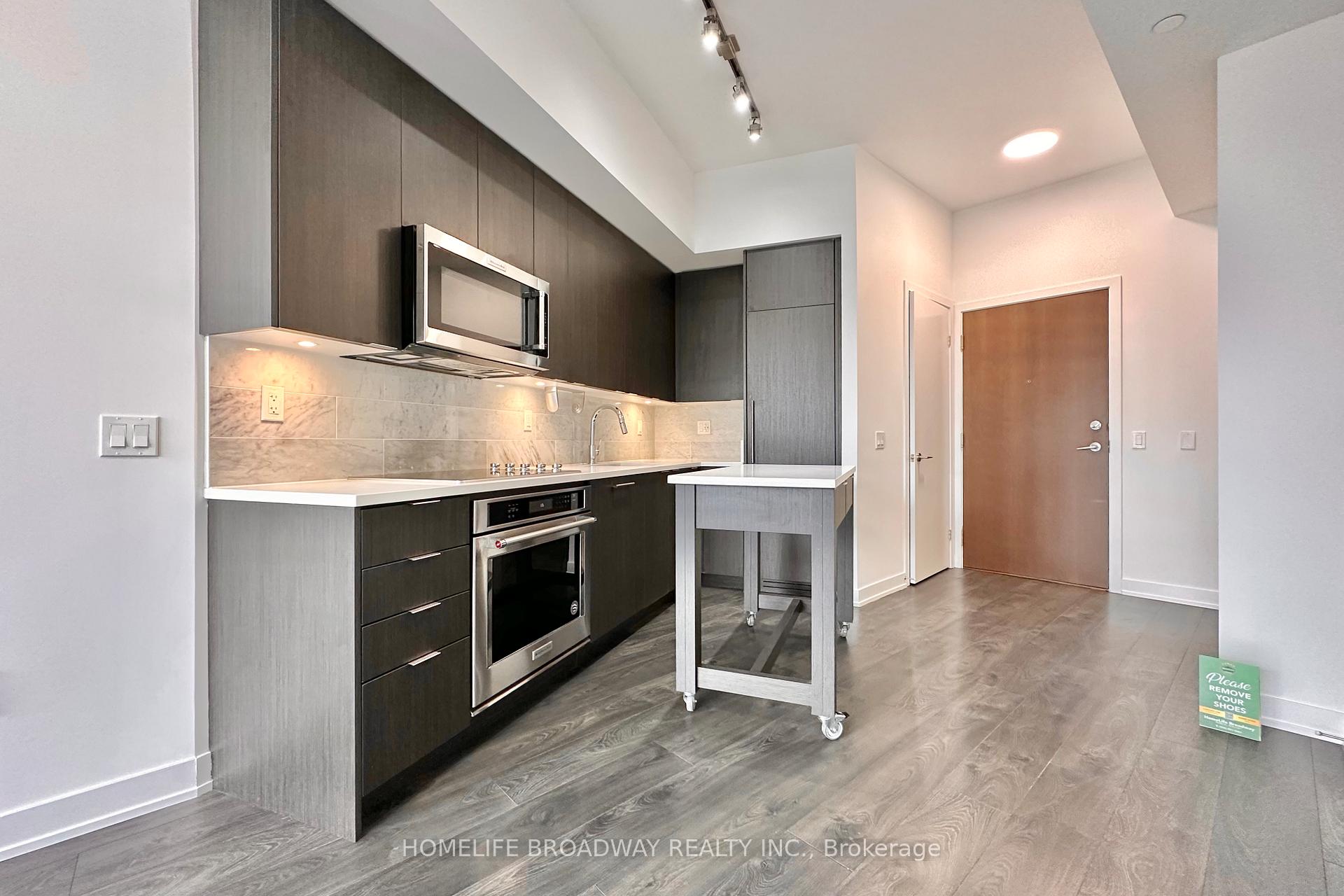 2 Bedrooms Condo at 38 Iannuzzi,  Toronto For sale