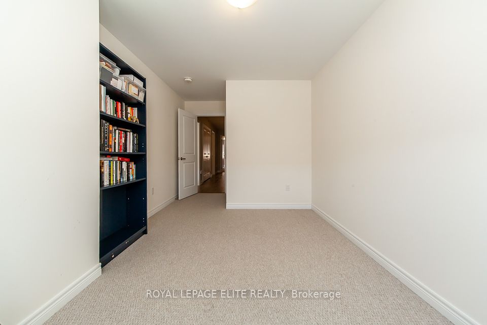 SPACIOUS 3RD BEDROOM
