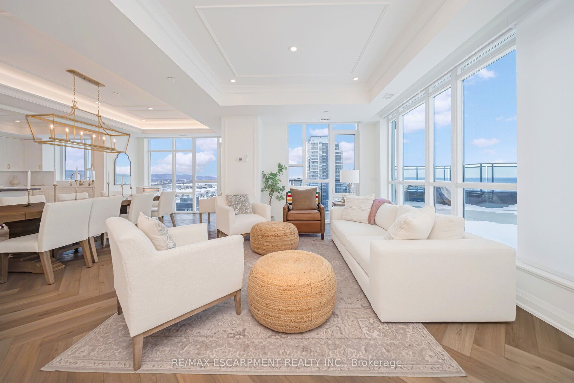 16 Concord Place, #905