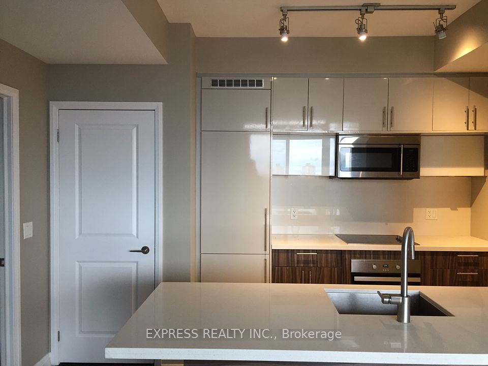 8 Mercer