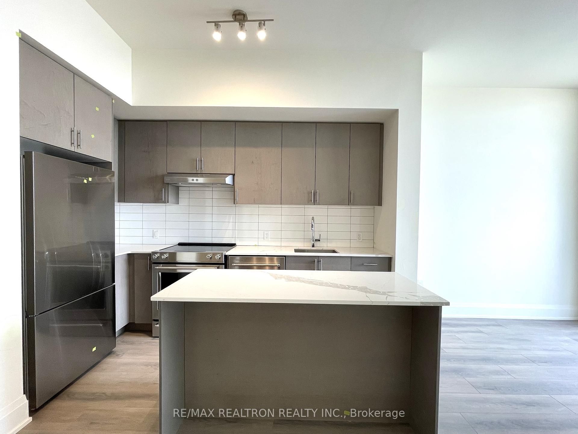 1 Bedroom Condo at 9000 Jane, Vaughan For sale