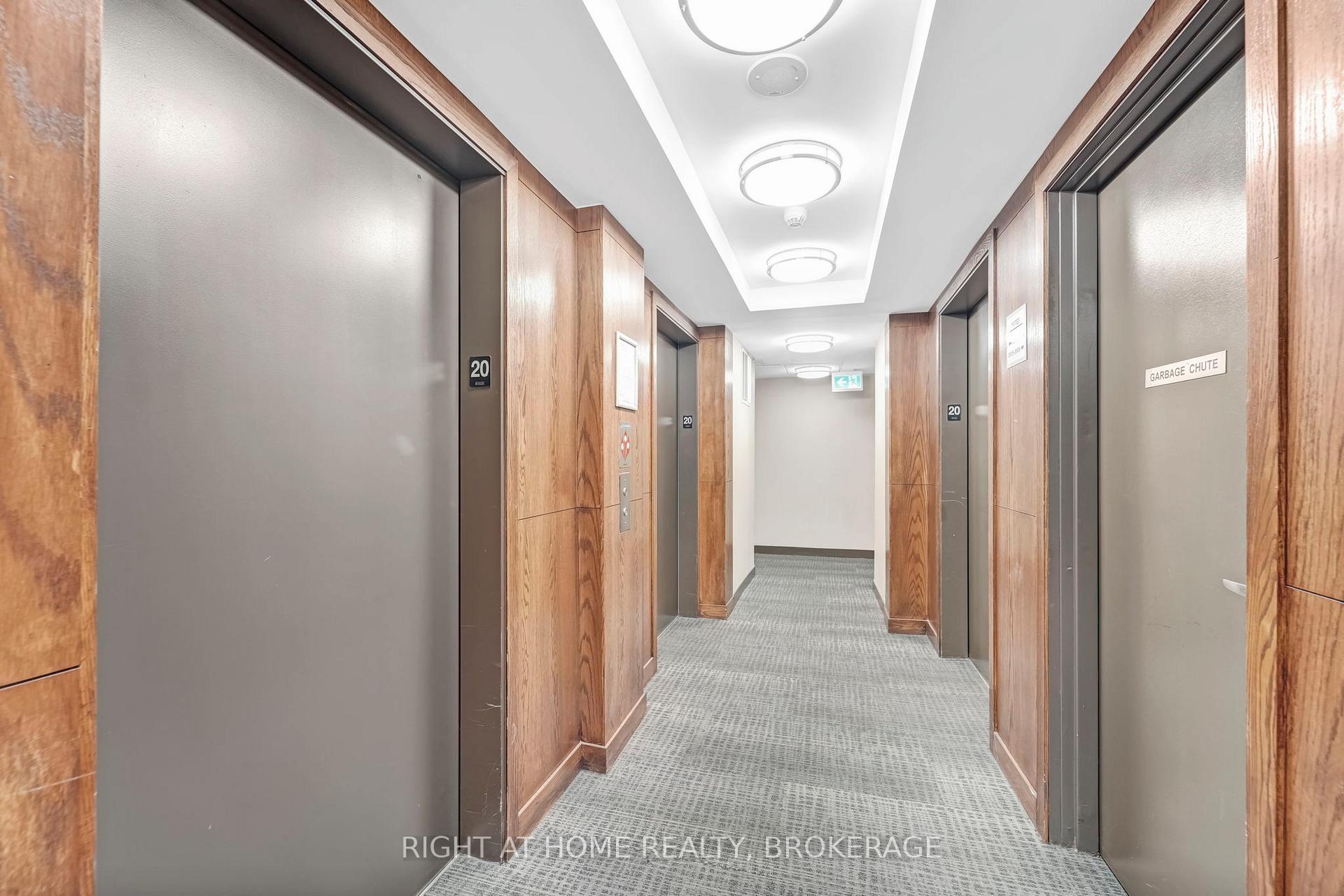 2 Bedrooms Condo at 15 Legion, Toronto For sale