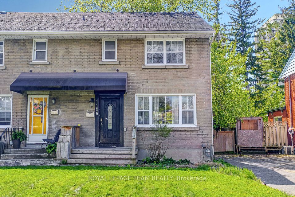 1128 Trent