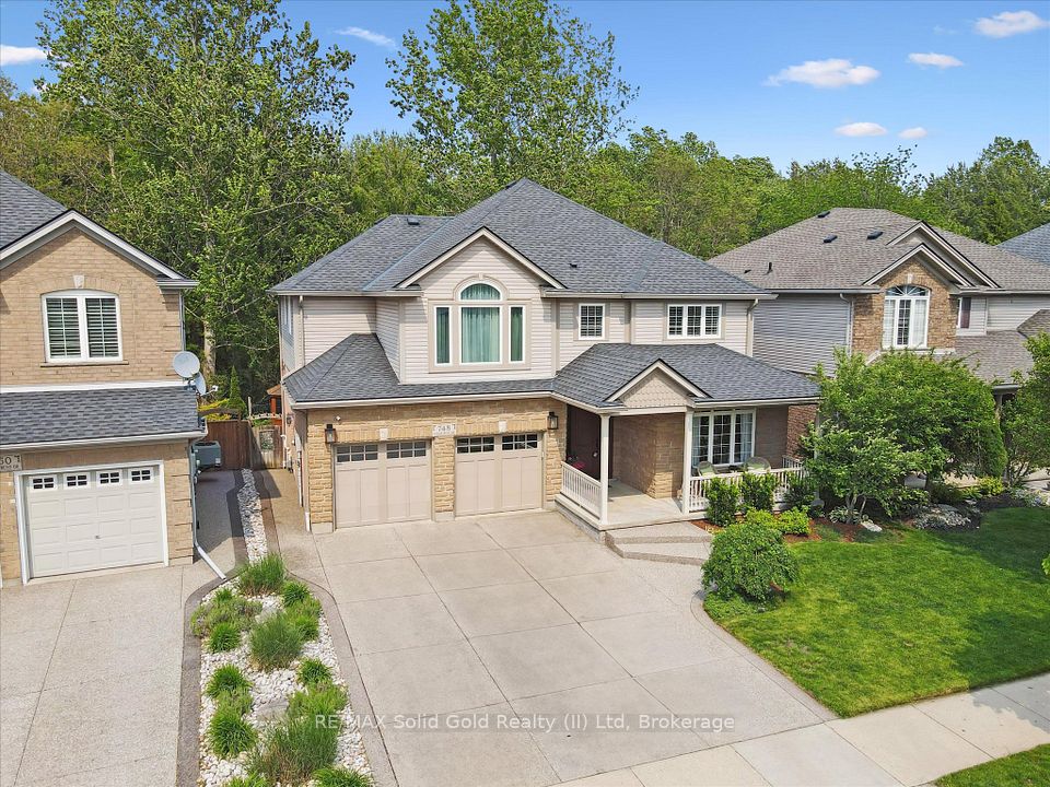 748 Cedar Bend
