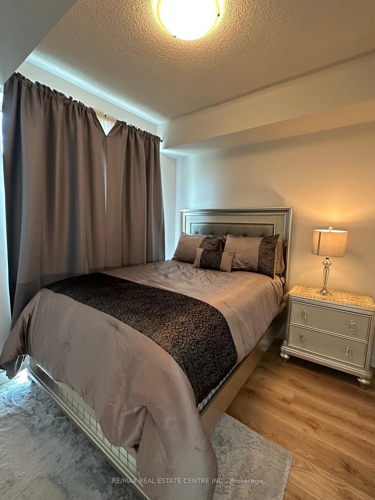 60 Frederick Street, #2312