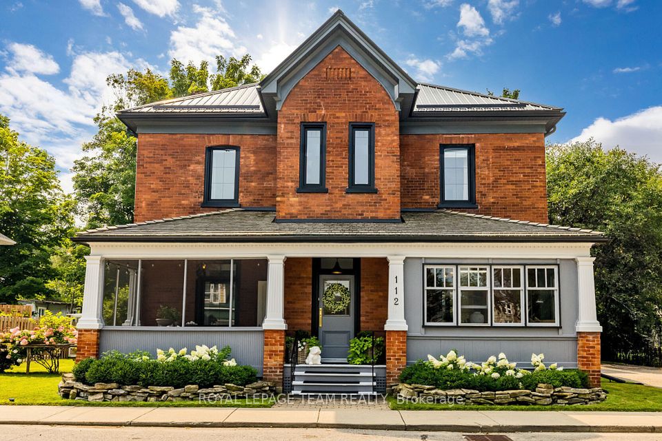 112 Brock Street East